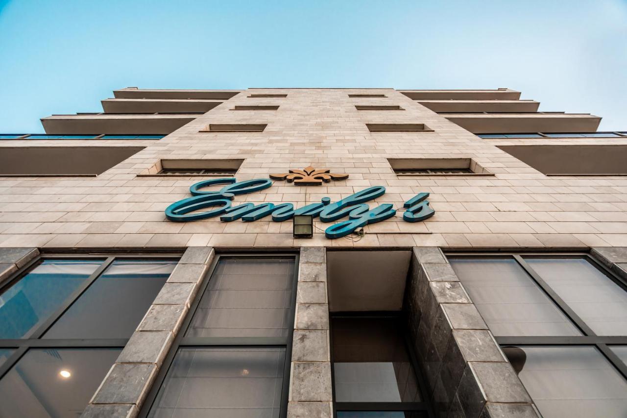 Emily'S Hotel Тиберия Екстериор снимка